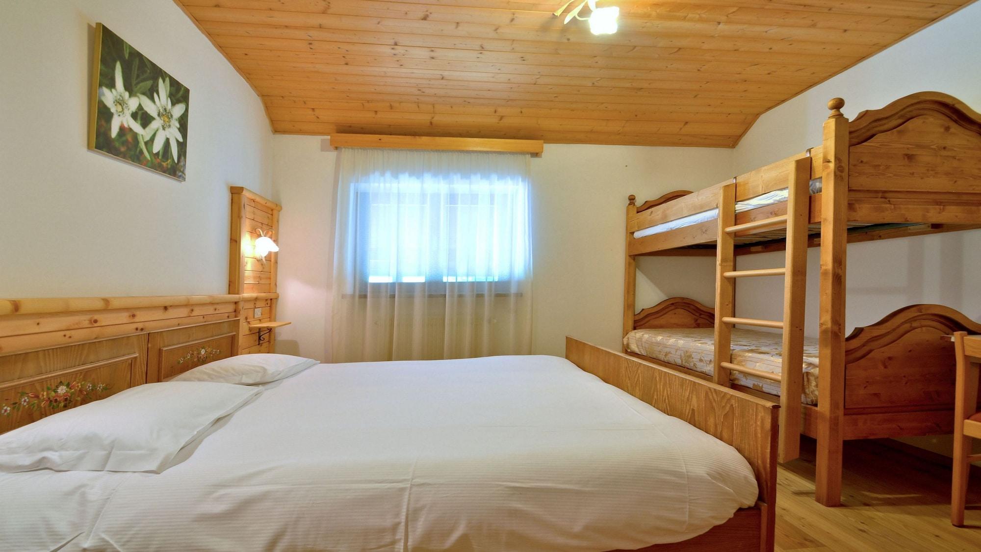 Hotel Garni Edy Даяно Экстерьер фото