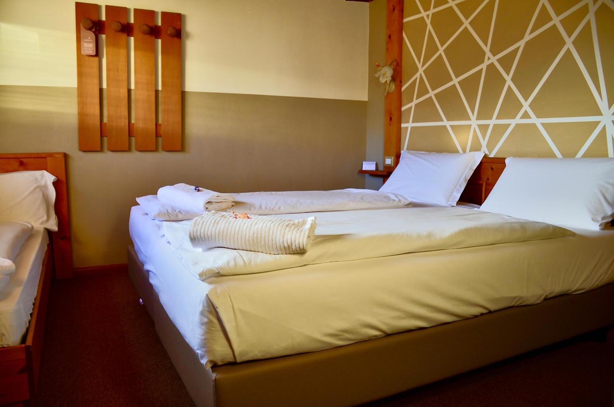 Hotel Garni Edy Даяно Экстерьер фото