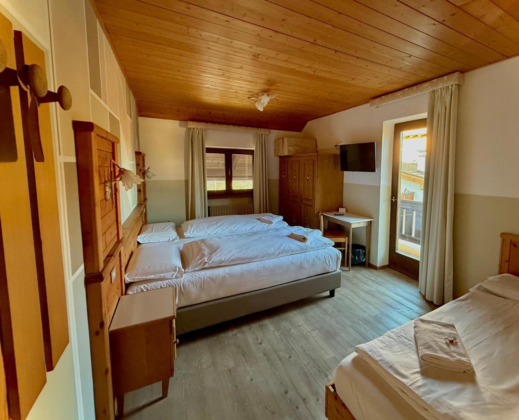 Hotel Garni Edy Даяно Экстерьер фото