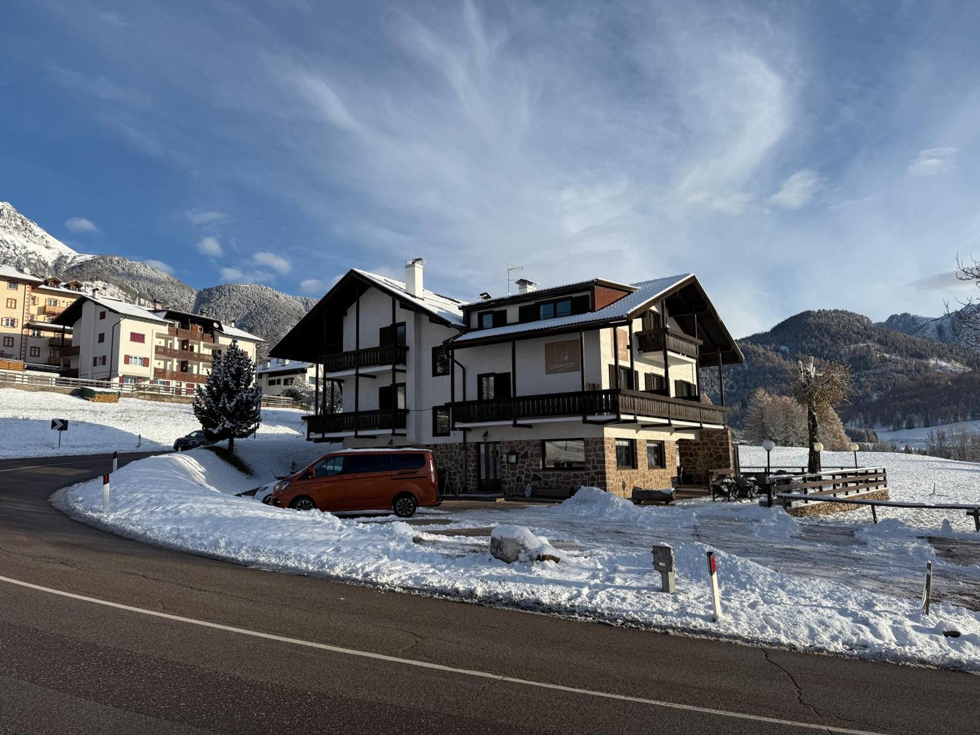Hotel Garni Edy Даяно Экстерьер фото